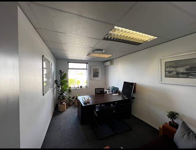 597M² OFFICE TO LET IN BELLVILLE CENTRAL